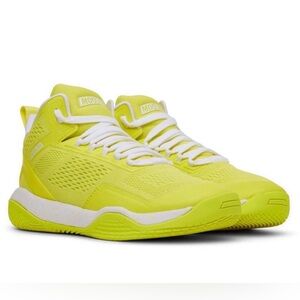MOOLAH Yellow Basketball Sneakers Big Kids/Women’s Size 6